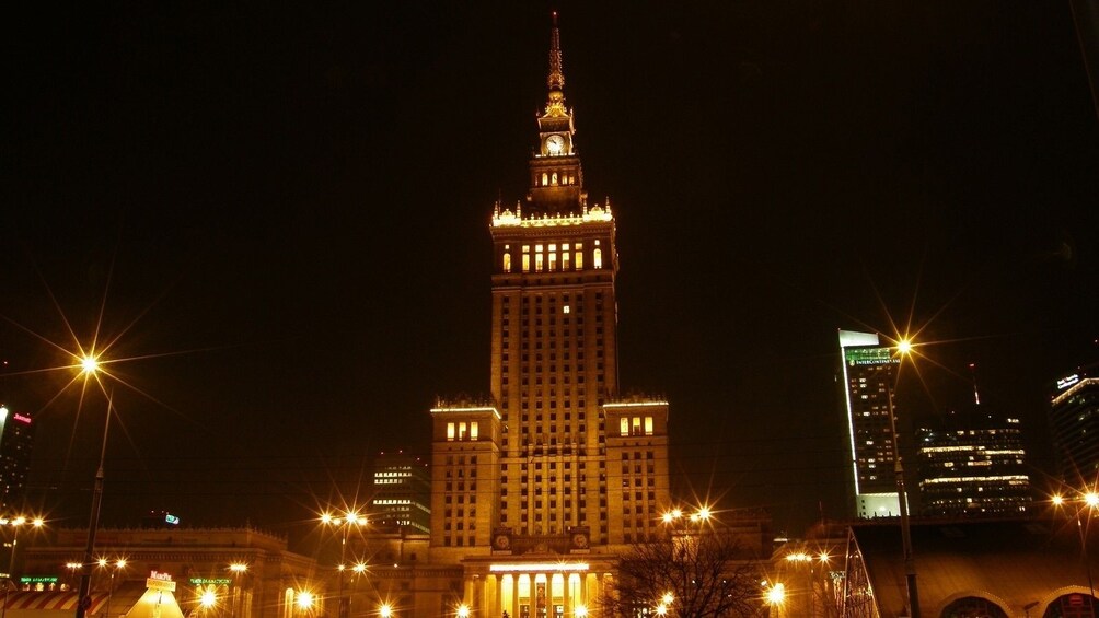 Palace of Culture & Science and Uprising Museum: SMALL GROUP