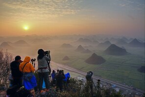 5 Days Beautiful Kunming and Luoping Tour