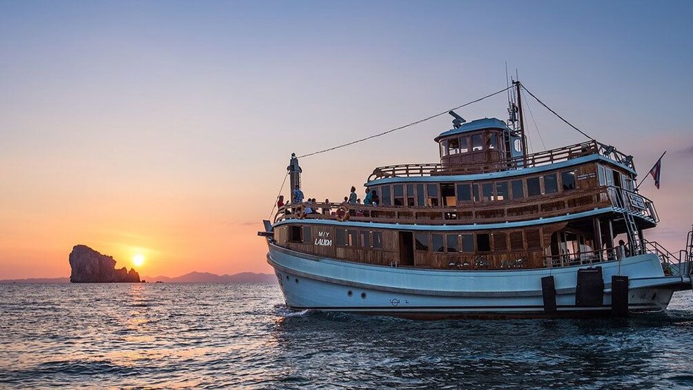 Krabi 4 Islands Sunset Cruise Dinner
