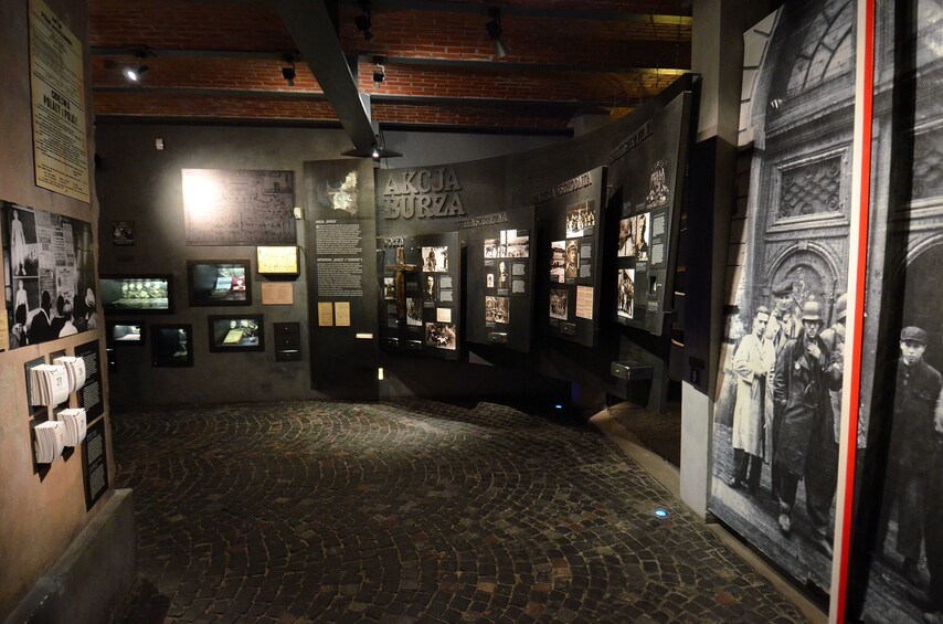 Warsaw Uprising 1944 & Museum of the History of Polish Jews