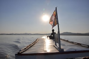 Bagan by Boat: Small Group Sunset Cruise