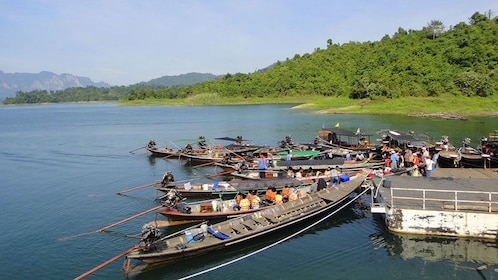 Yhden päivän retki Khao Sok Cheow Larn -järvelle Krabista käsin