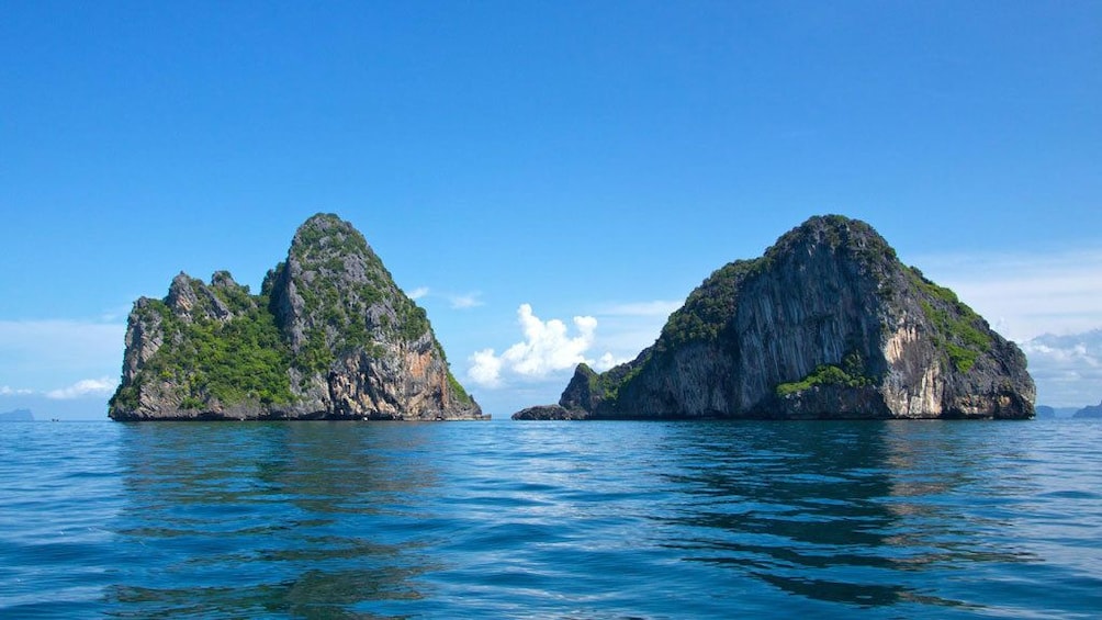 4 Islands and Emerald Cave Trang Sea Tour From Krabi