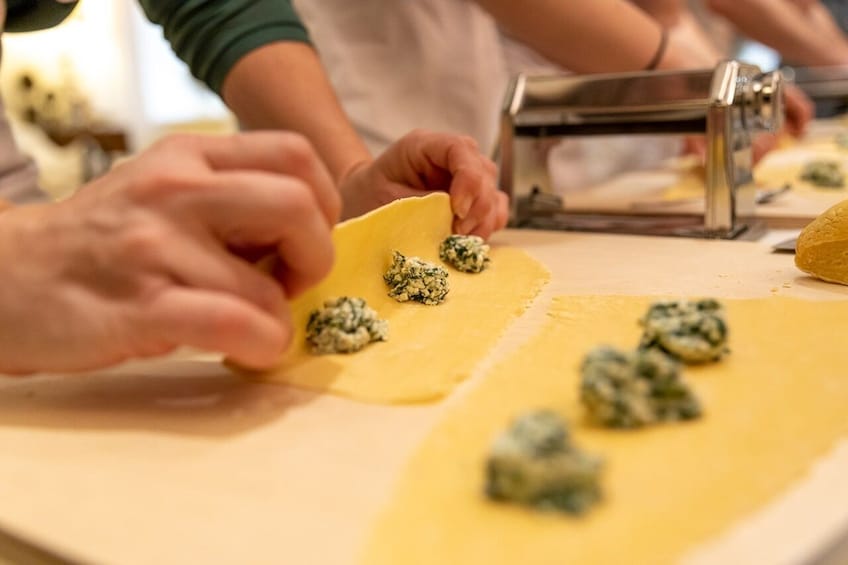 Traditional Pasta Making & Wine Tasting Experience in a Trastevere Villa
