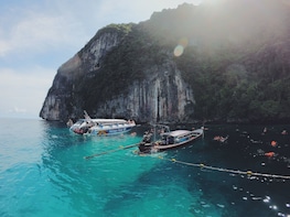 Phi Phi & Khai Islands Full-Day Tour by Speedboat