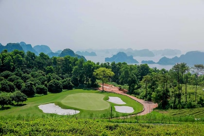 Golf på FLC Ha Long Bay Golf Club