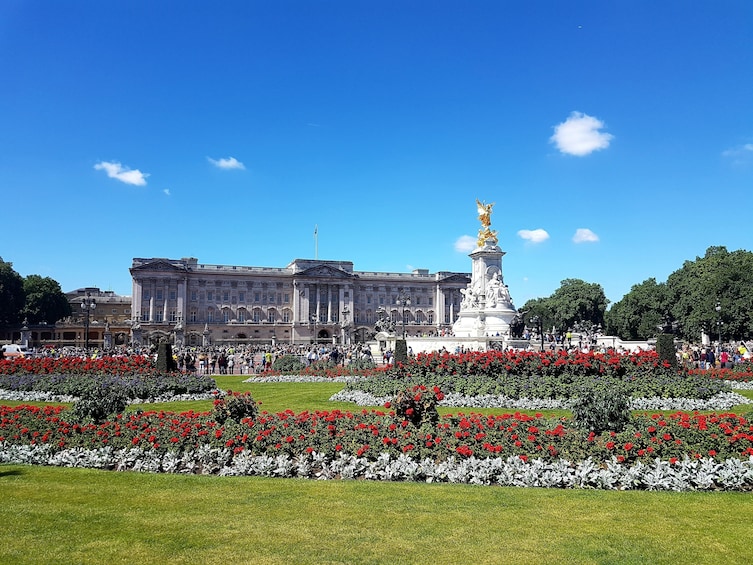 Westminster Walking Tour & Westminster Abbey Entry Tickets