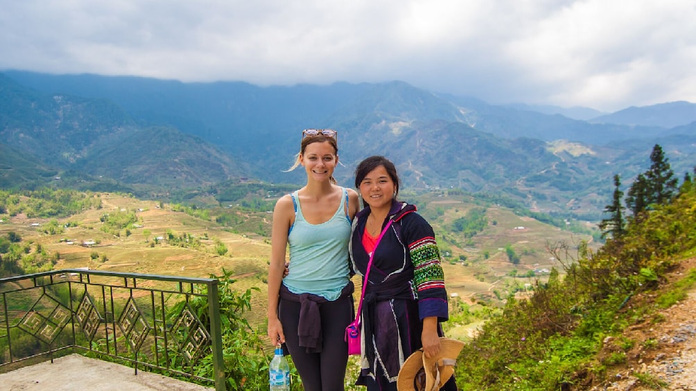 Sapa 2-Day Trekking Tour - Transfer by Limousine from Hanoi