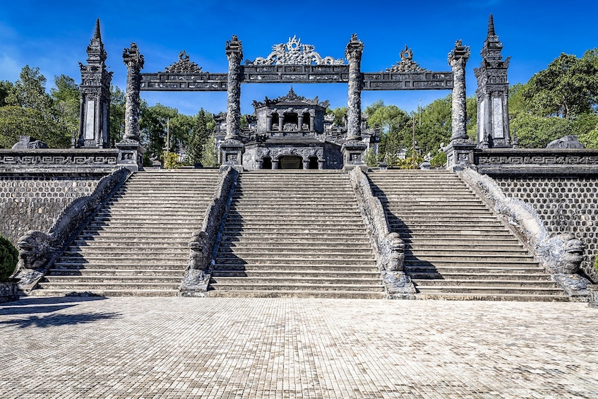 Joining Hue Citadel - Thien Mu Pagoda and Royal Tomb from Da Nang