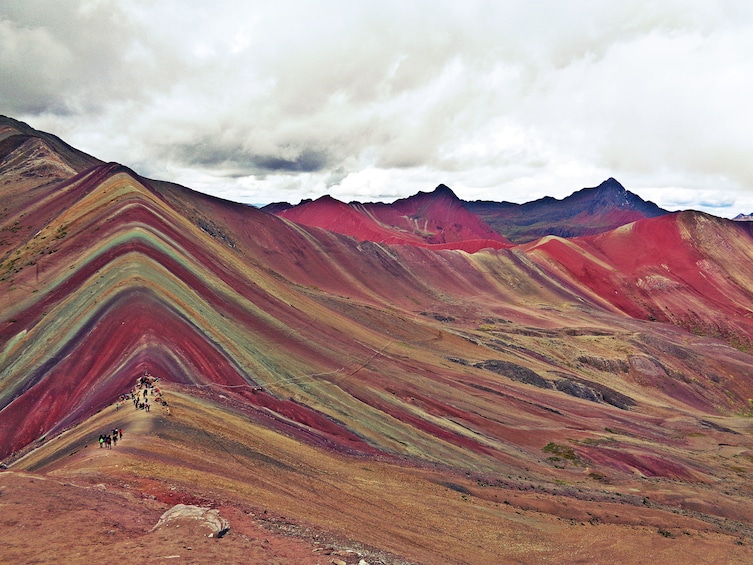 Cusco:Full-Day Trekking in Palccoyo Rainbow Mountain