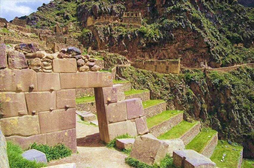 Sacred Valley of the Incas Full-Day Cultural Tour
