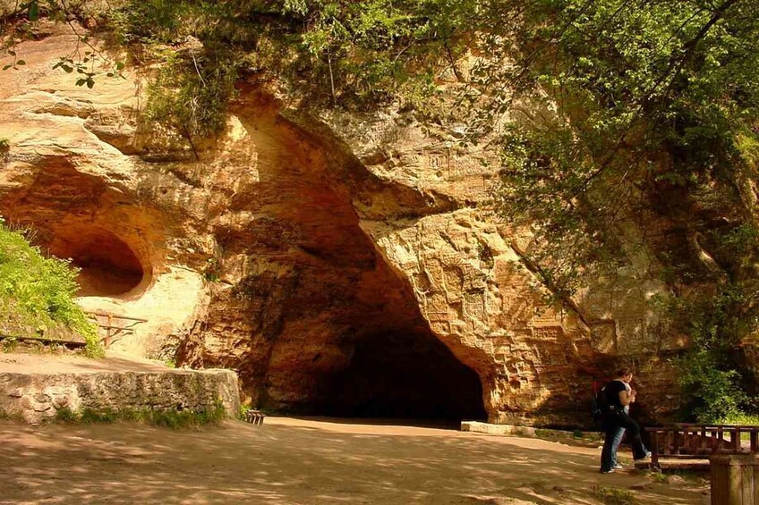 PRIVATE GUIDED TOUR: 6-hour Sigulda