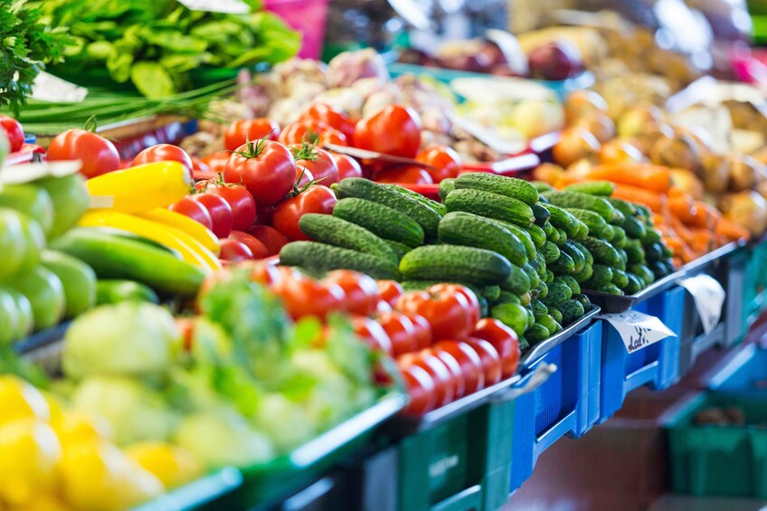 PRIVATE GUIDED TOUR: 1-hour Riga Central Market with CHEF