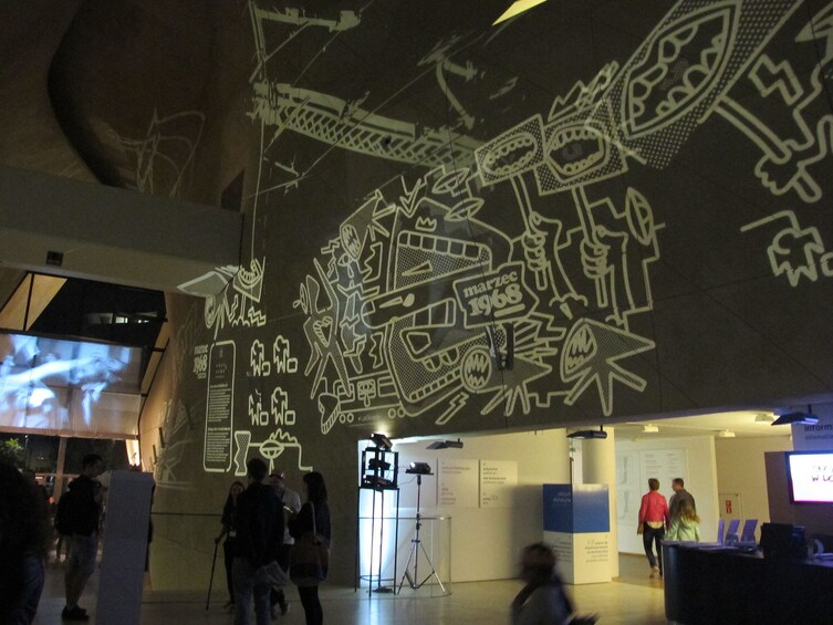 Warsaw Uprising Museum + POLIN Museum: YOUR GROUP ONLY TOUR