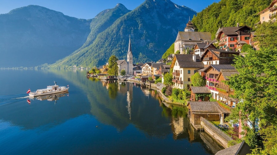 Small-Group Day Trip from Vienna to Hallstatt
