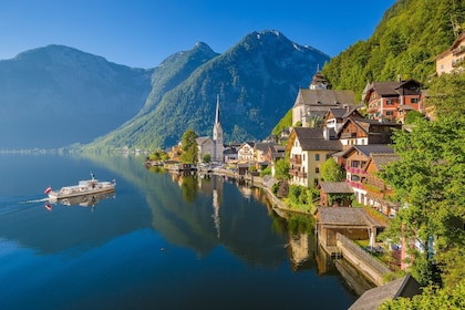 Small-Group Day Trip from Vienna to Hallstatt