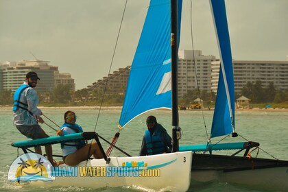 Hobie Cat Navegando con Miami Watersports