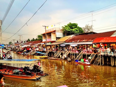 安帕瓦水上市场和火车市场曼谷之旅