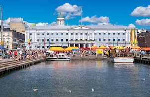 The Best of Helsinki on a Walk and Talk Tour (4 hours)