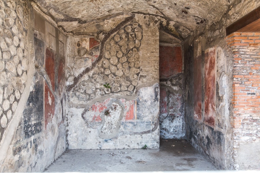 Pompeii: Guided walking tour with Skip the line tickets