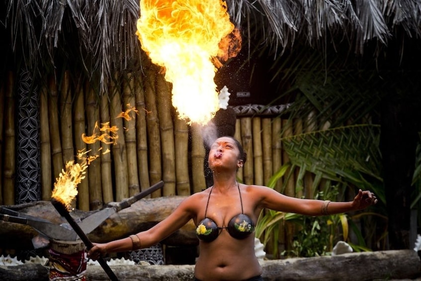 Latu fire show