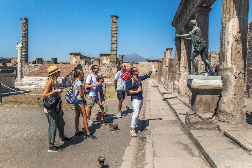 Skip-the-Line Pompeii & Mt. Vesuvius Day Trip Tour from Naples