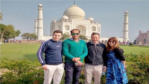 Private Same Day Taj Mahal Tour from Jaipur