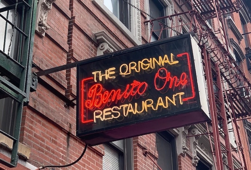 Retired NYPD, Mafia Crime & Food Walk