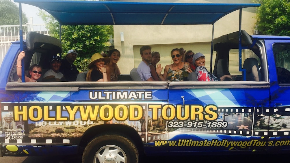 Ultimate Hollywood Tours - 2 Hour Celebrity Homes Tour