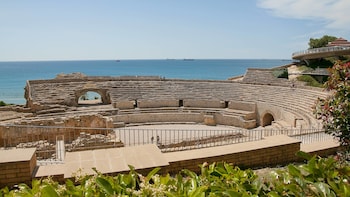 Tarragona Half-Day Tour with Small-Group & Hotel Pick Up