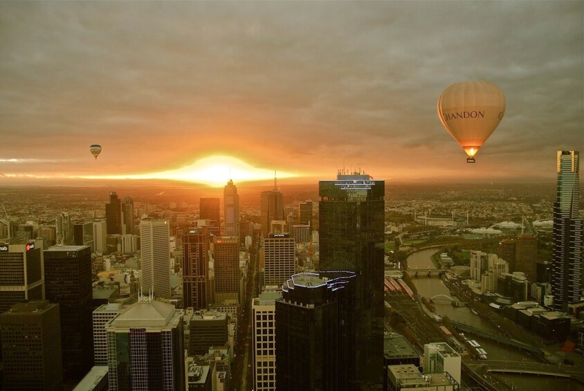 Balloon Flights Over the City of Melbourne