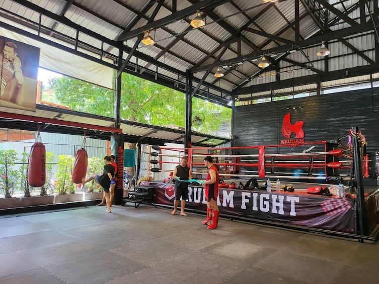 Half Day - Muay Thai Training workout and Massage