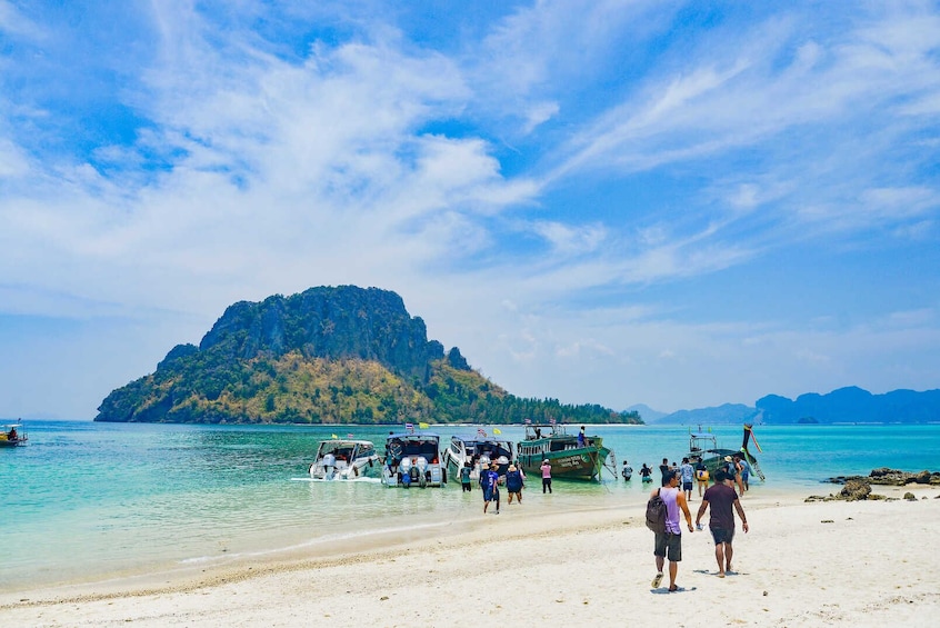 Popular 4 Islands Tour by Classic Longtail Boat From Krabi