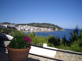 Costa Brava, the wild coast, 7 hrs private tour