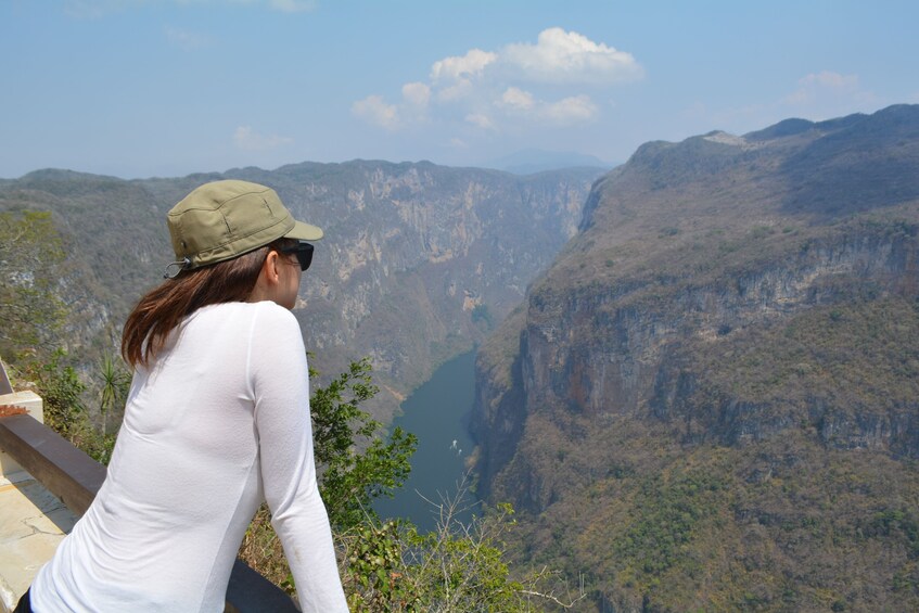 TOTAL SUMIDERO: VIEWPOINTS, CANYON AND MAGICAL TOWN OF CH