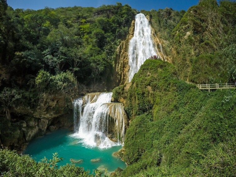 CHIFLON WATERFALL AND MONTEBELLO LAKES