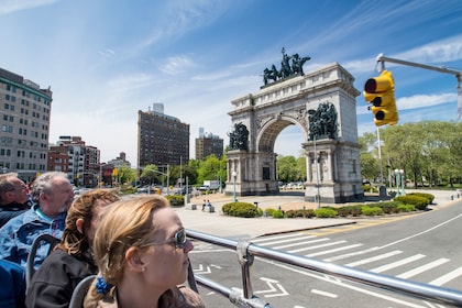 City Sightseeing New York Hop-On Hop-Off excursion en bus : Uptown et Downt...