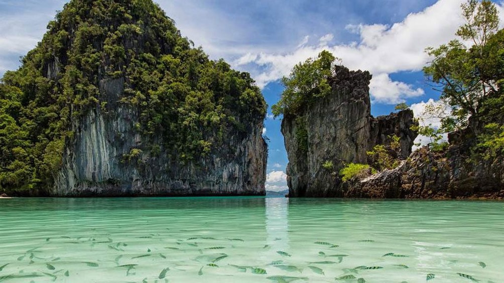 Snorkeling Tour to Hong Islands by Longtail Boat From Krabi