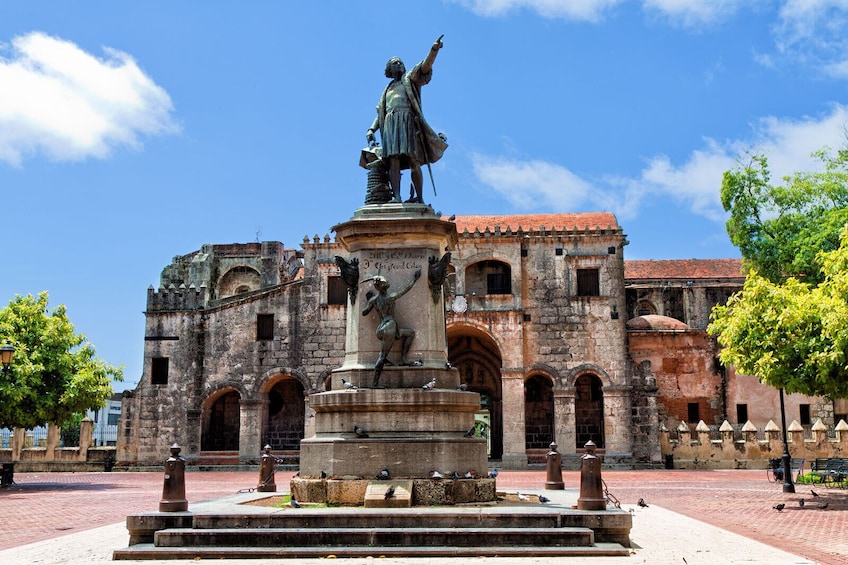 Santo Domingo Historical Day Trip