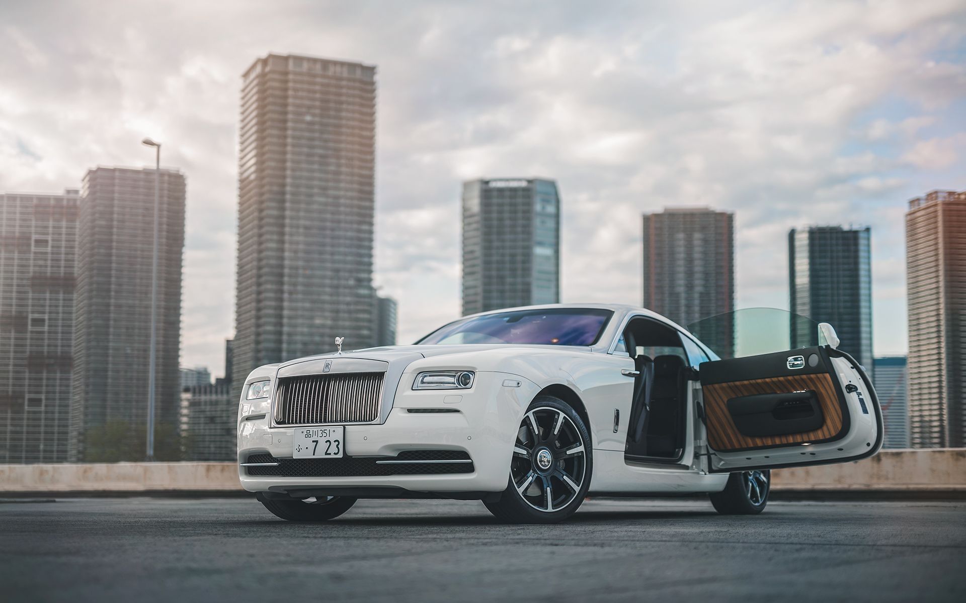 New RollsRoyce Phantom The most technologically advanced Rolls ever is  revealed in London