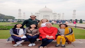 Taj Mahal Private Day Tour from Delhi by Car
