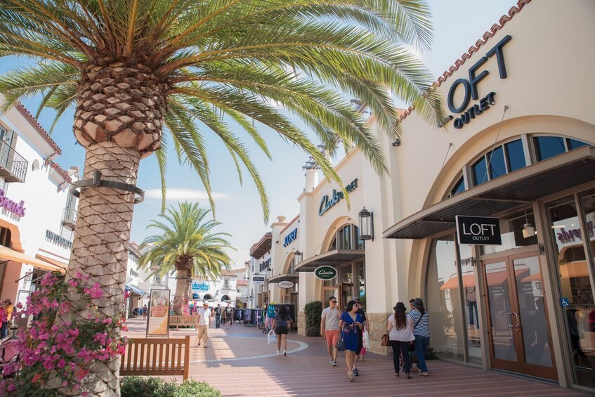 Outlets at San Clemente Shop & Play
