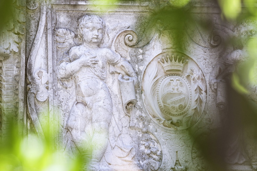 Carving outside of a building in Venice