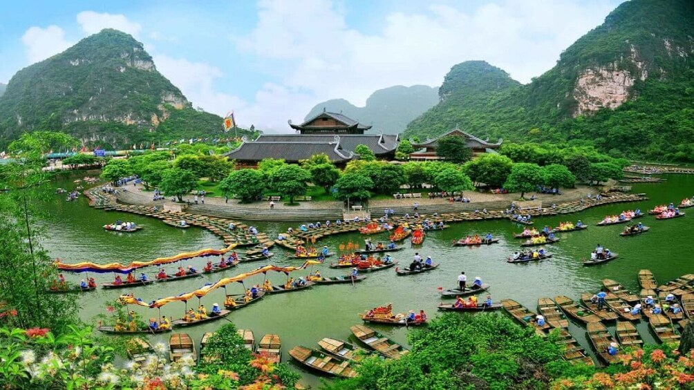 Full-day Trang An Complex & Bai Dinh Pagoda From Hanoi