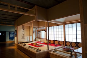 Taxi Tour from Kaga:Kutani Ware & Japan Heritage Kitamaebune