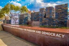 Soweto Apartheid Museum and Lunch Tour
