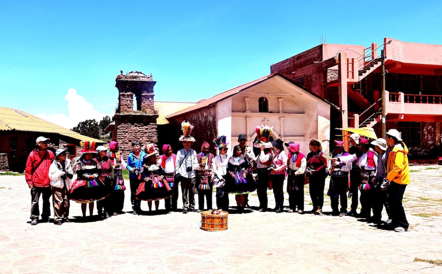 Tour Uros Taquile on fast speedboat