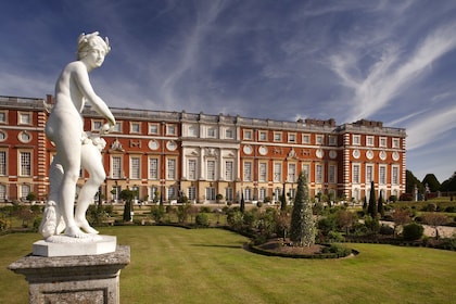 Experiencia con chófer privado en Hampton Court y el Castillo de Windsor