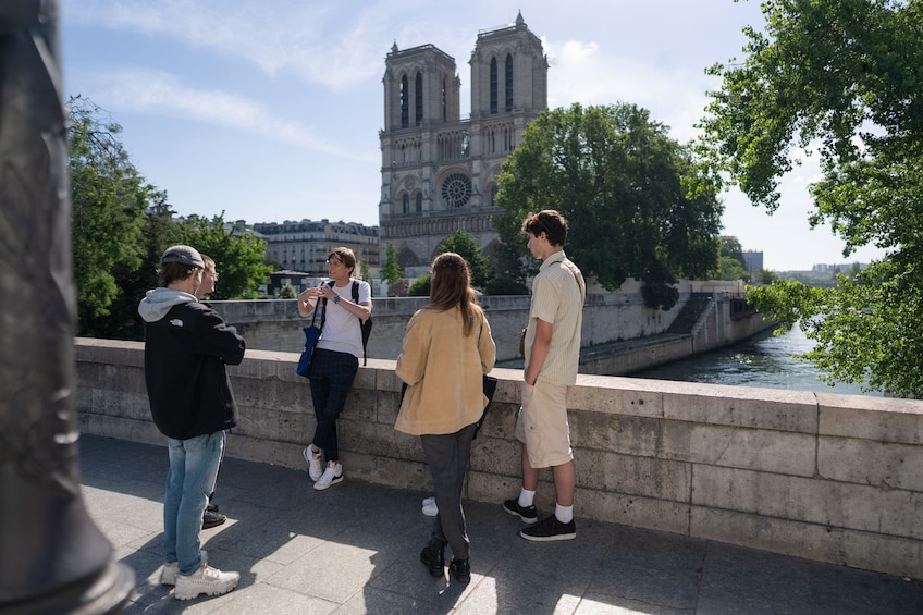 Notre Dame's Island, St Chapelle & Marie Antoinette's prison