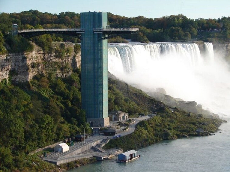 Classic All American Niagara Falls Tour